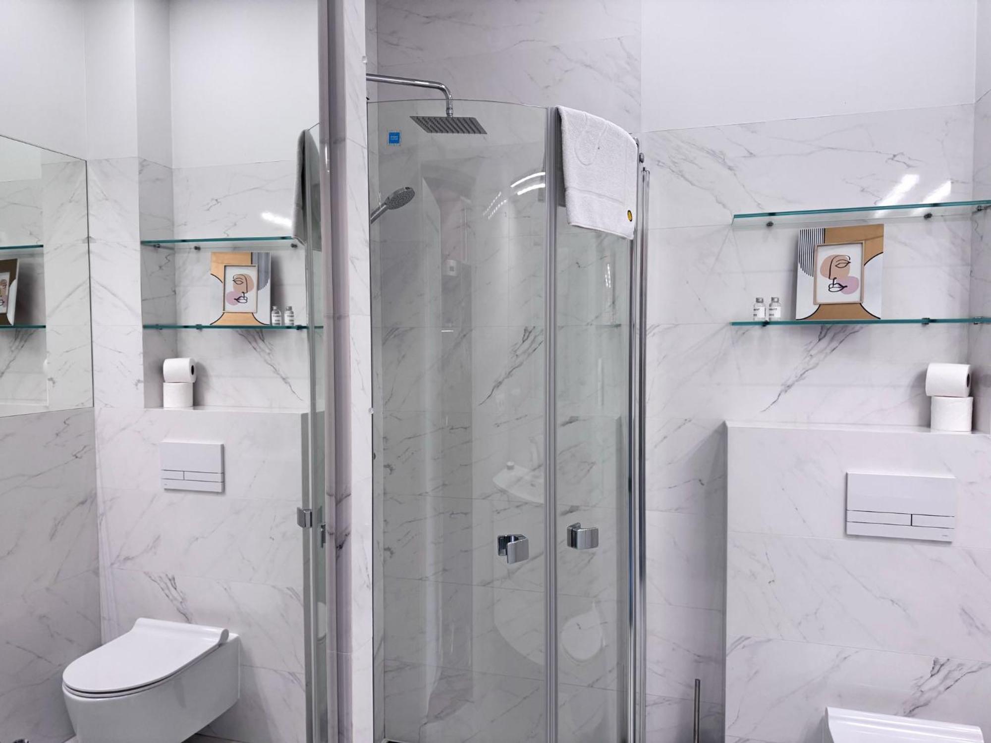 Inpoint Wielopole 32 Boutique Apartments Old Town&Kazimierz District Krakow Room photo